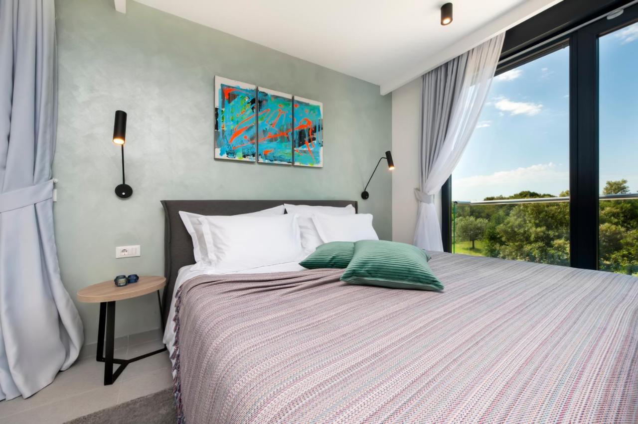 Luxury Residence Levante Ровінь Екстер'єр фото
