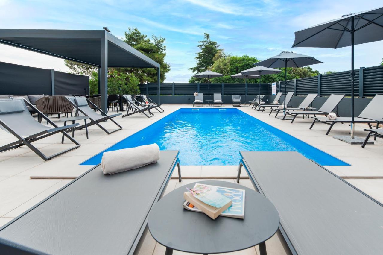 Luxury Residence Levante Ровінь Екстер'єр фото