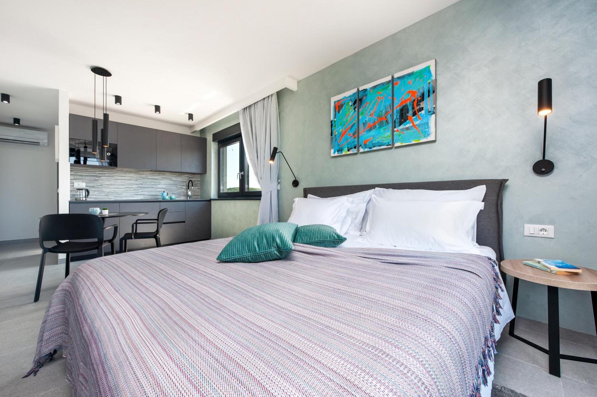 Luxury Residence Levante Ровінь Екстер'єр фото